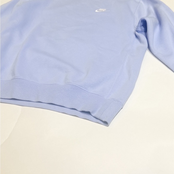 Like  🆕 Nike Men’s SPORTSWEAR CLUB FLEECE CREW - LIGHT MARINE/WHITE size:XS - Picture 5 of 10